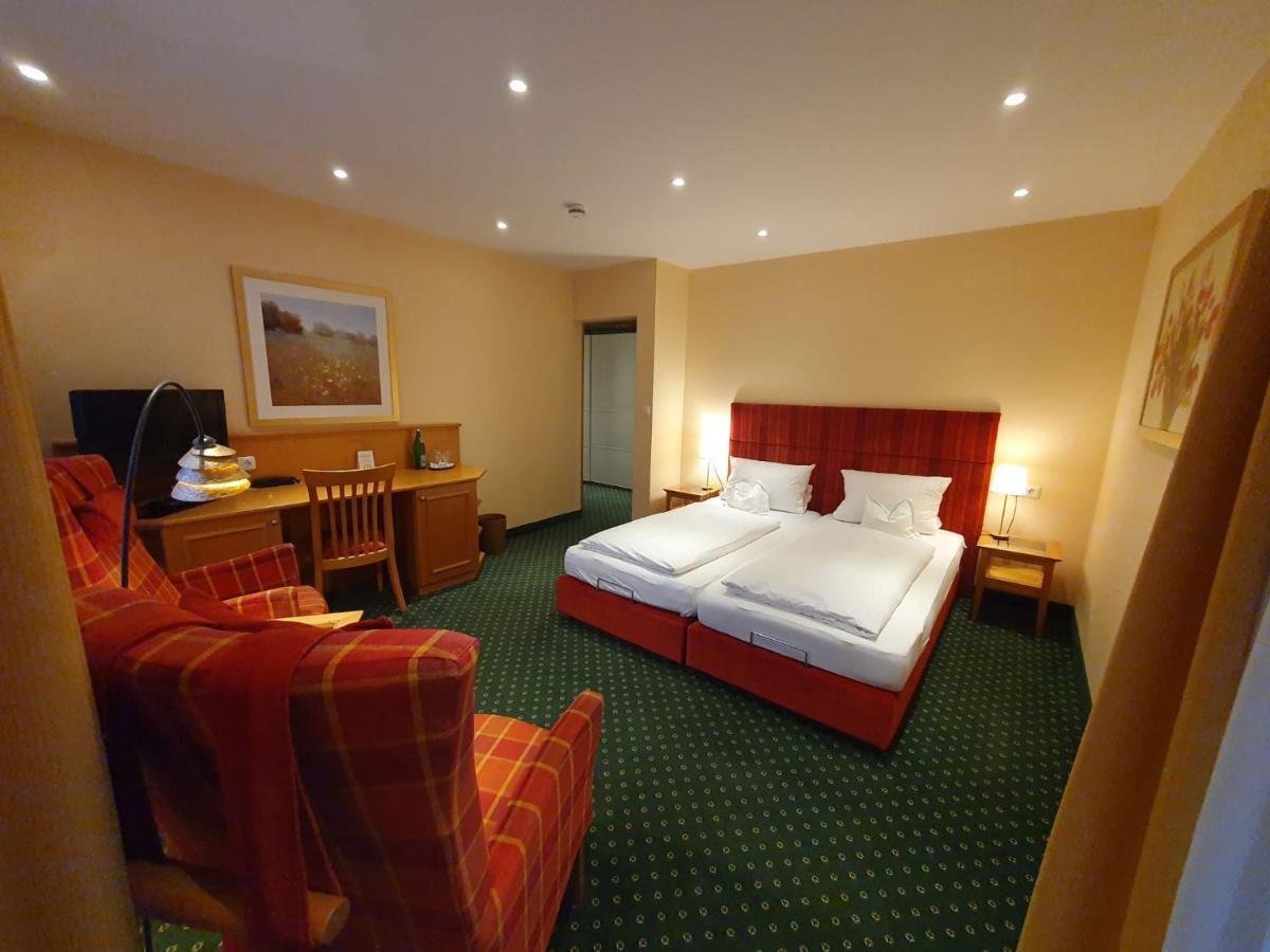 Landhotel Der Schwallenhof Bad Driburg Eksteriør billede
